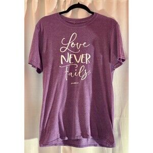 Love Never Fails Adult T Shirt Medium 1 Corinthians 13:8 Christian Catholic